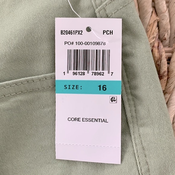 Democracy High Rise Slim Straight Scallop Hem Crop - Picture 13 of 16